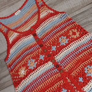 POL..CROCHET VEST..NWOT..MEDIUM
